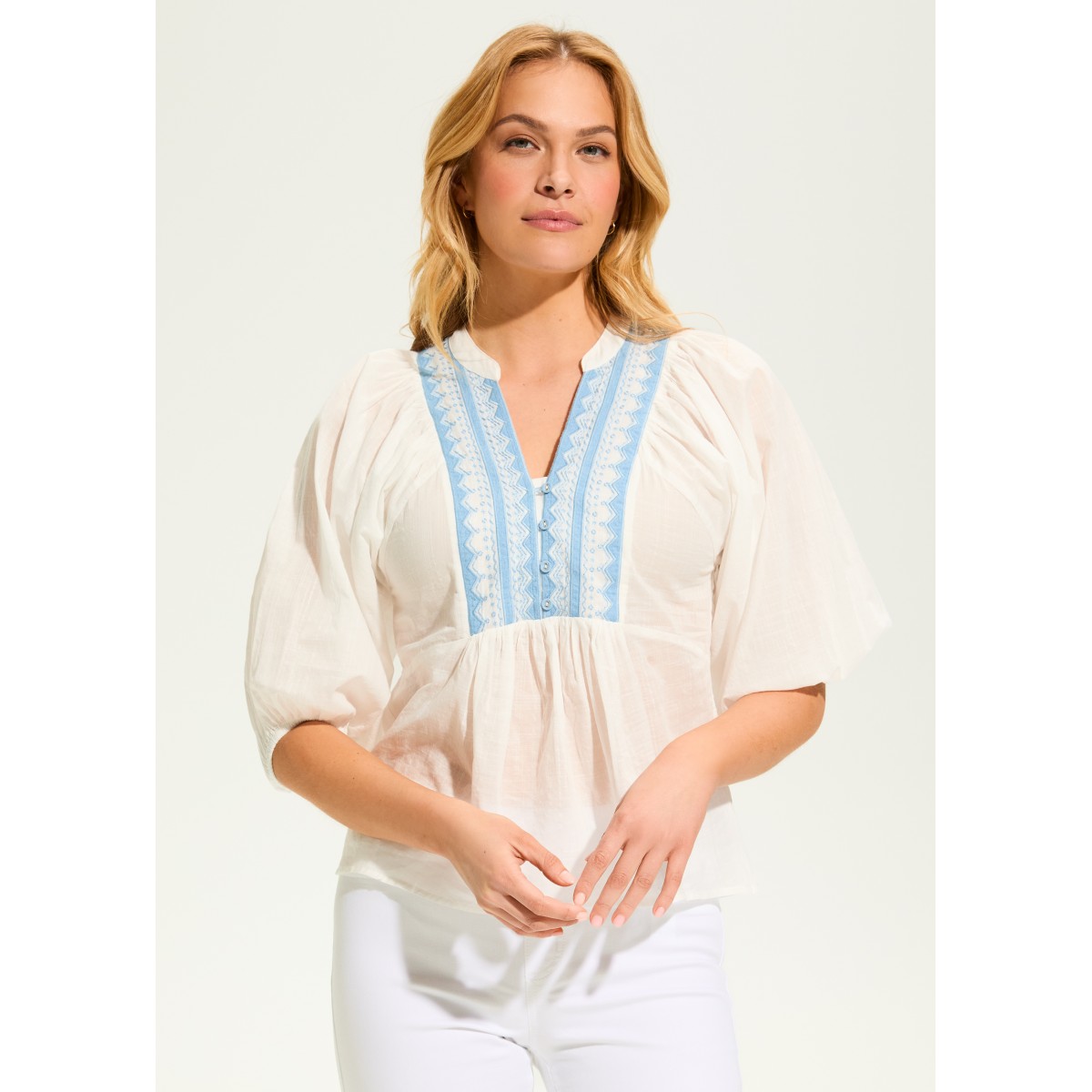 French Dressing - Embellished Applique Blouse - White (SS25) French Dressing - Embellished Applique Blouse - White (SS25)