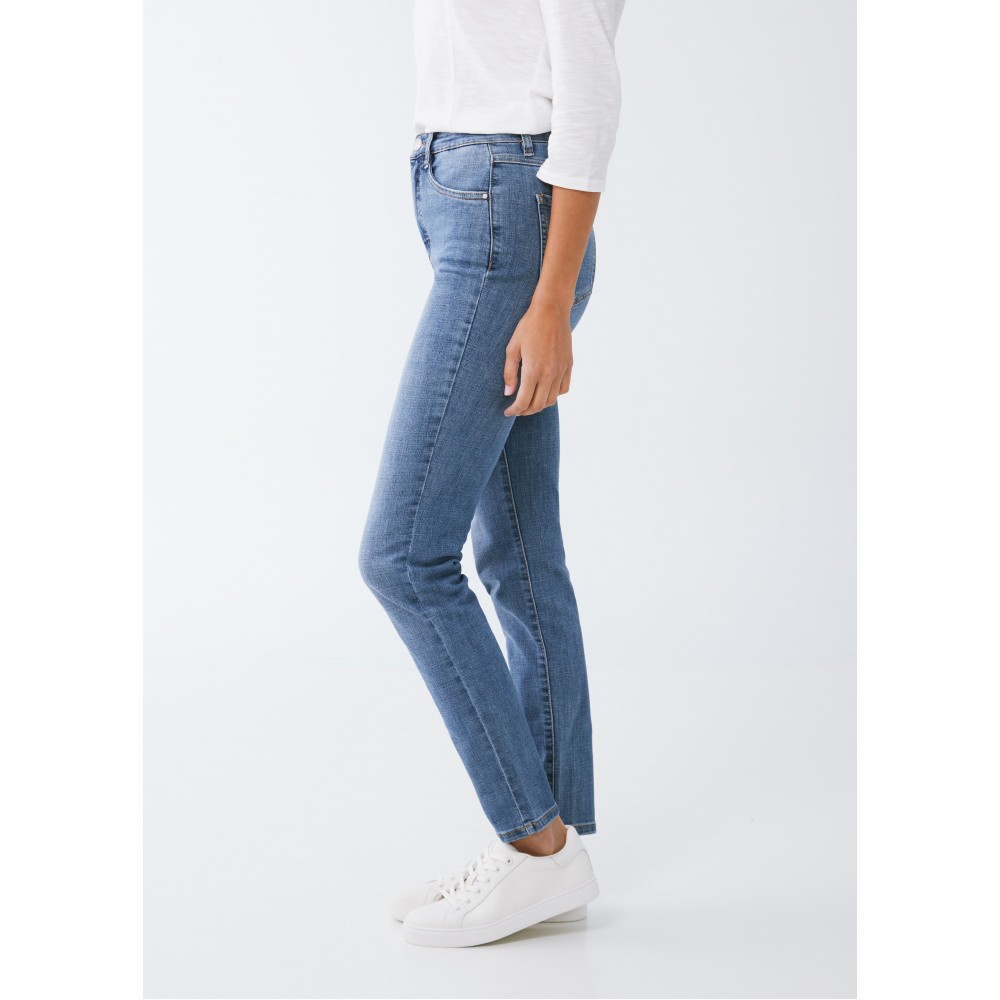 French Dressing - Suzanne Slim Straight Leg - Medium Wash French Dressing - Suzanne Slim Straight Leg - Medium Wash