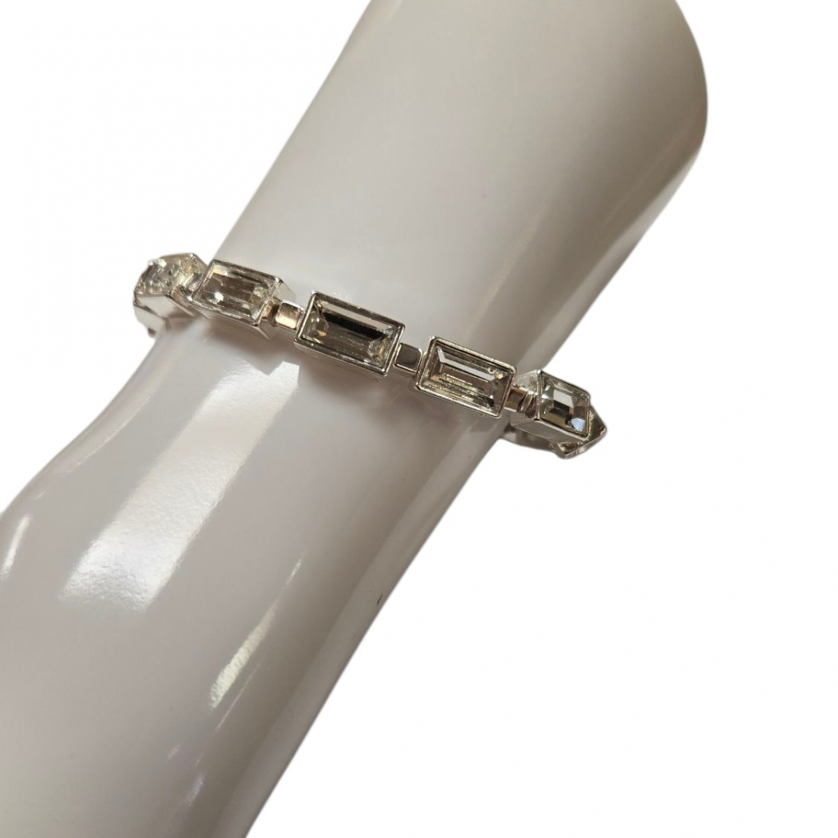 Merx Fashion Textured Metal Crystal Bracelet - Silver #07-14345