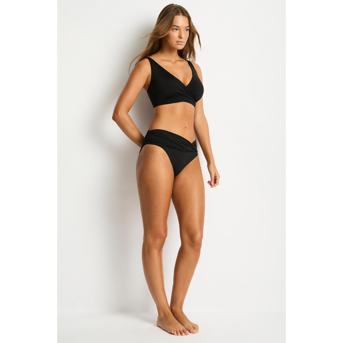 Sea Level - Eco Essentials Twist Mid Bikini Bottom - Black